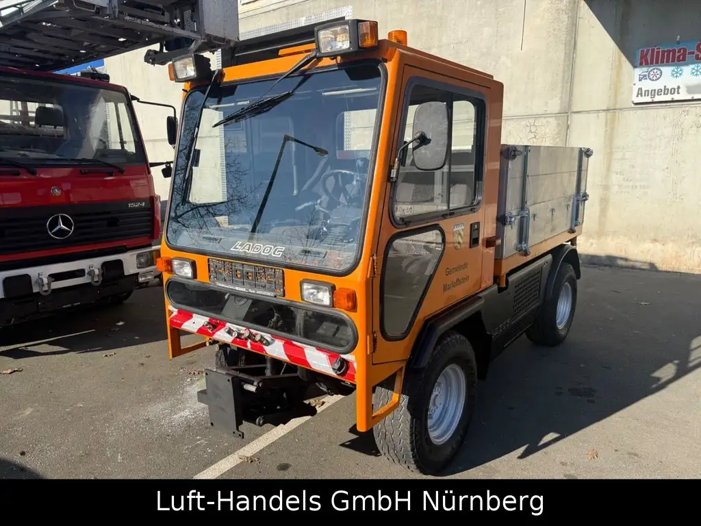 Ladog T 1400 Allrad 3 Seitenkipper Allradlenkung – Foto vom Hof